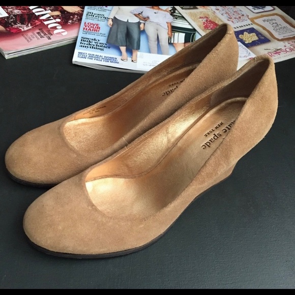 Kate Spade suede tan wedges - Picture 7 of 7